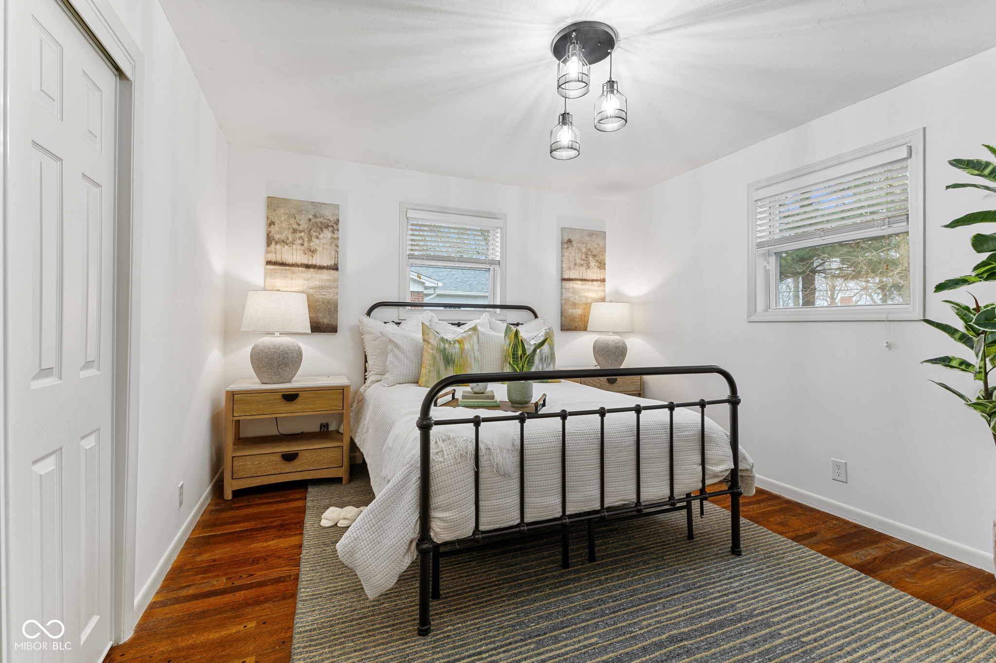 1403 Shawnee Road Indianapolis, IN 46260 - Photo 19 of 33