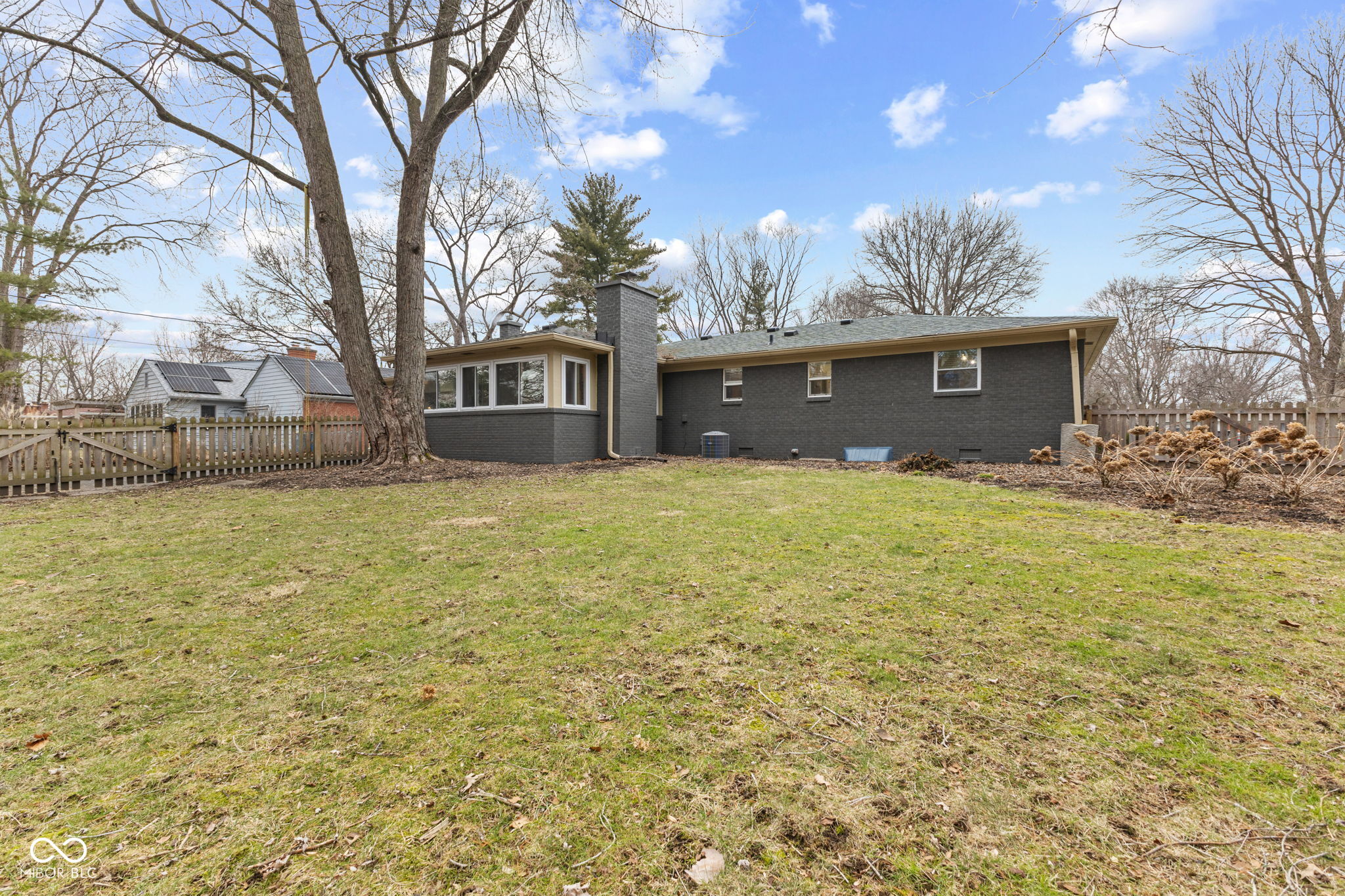 1403 Shawnee Road Indianapolis, IN 46260 - Photo 28 of 33