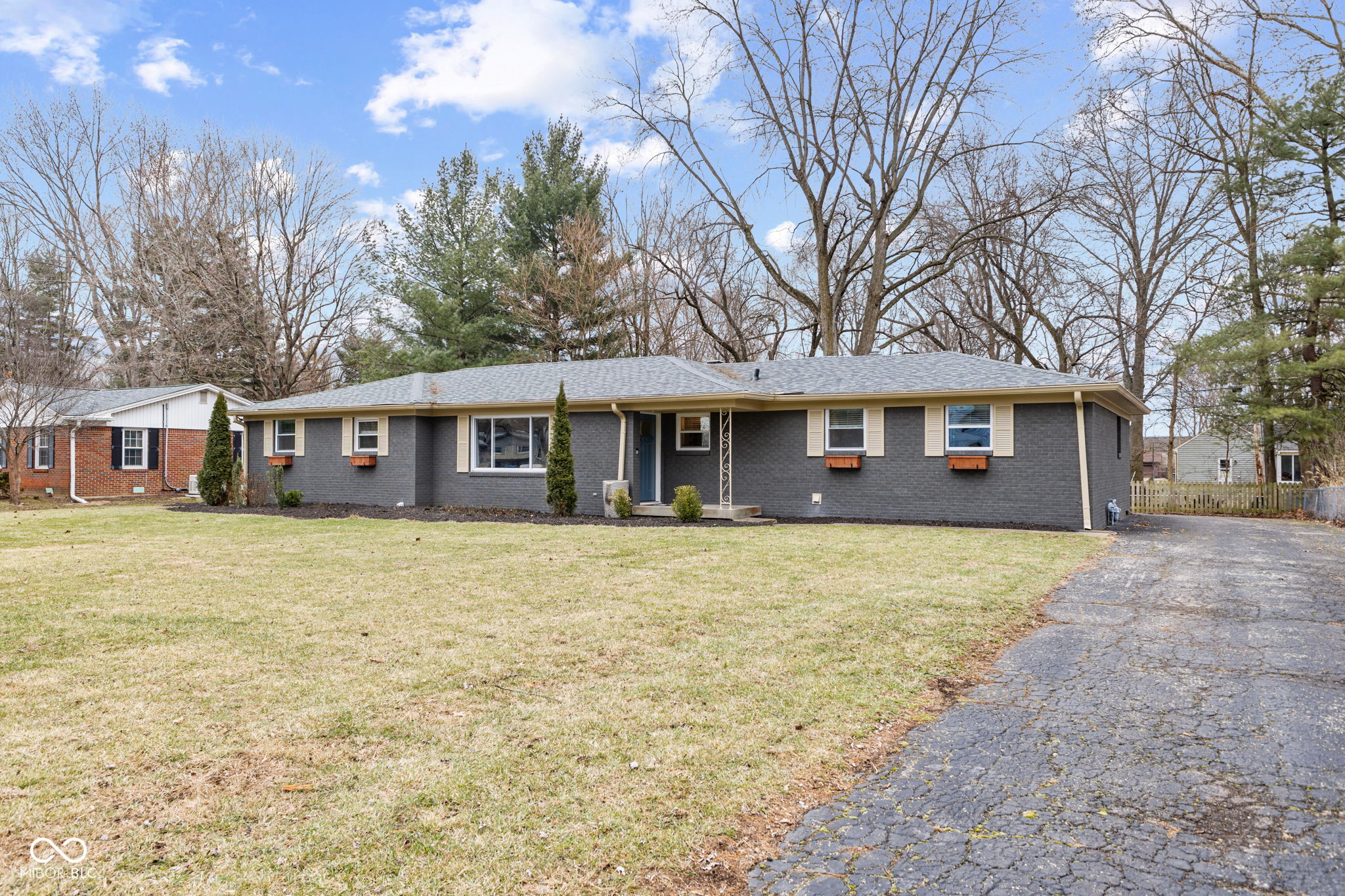 1403 Shawnee Road Indianapolis, IN 46260 - Photo 29 of 33