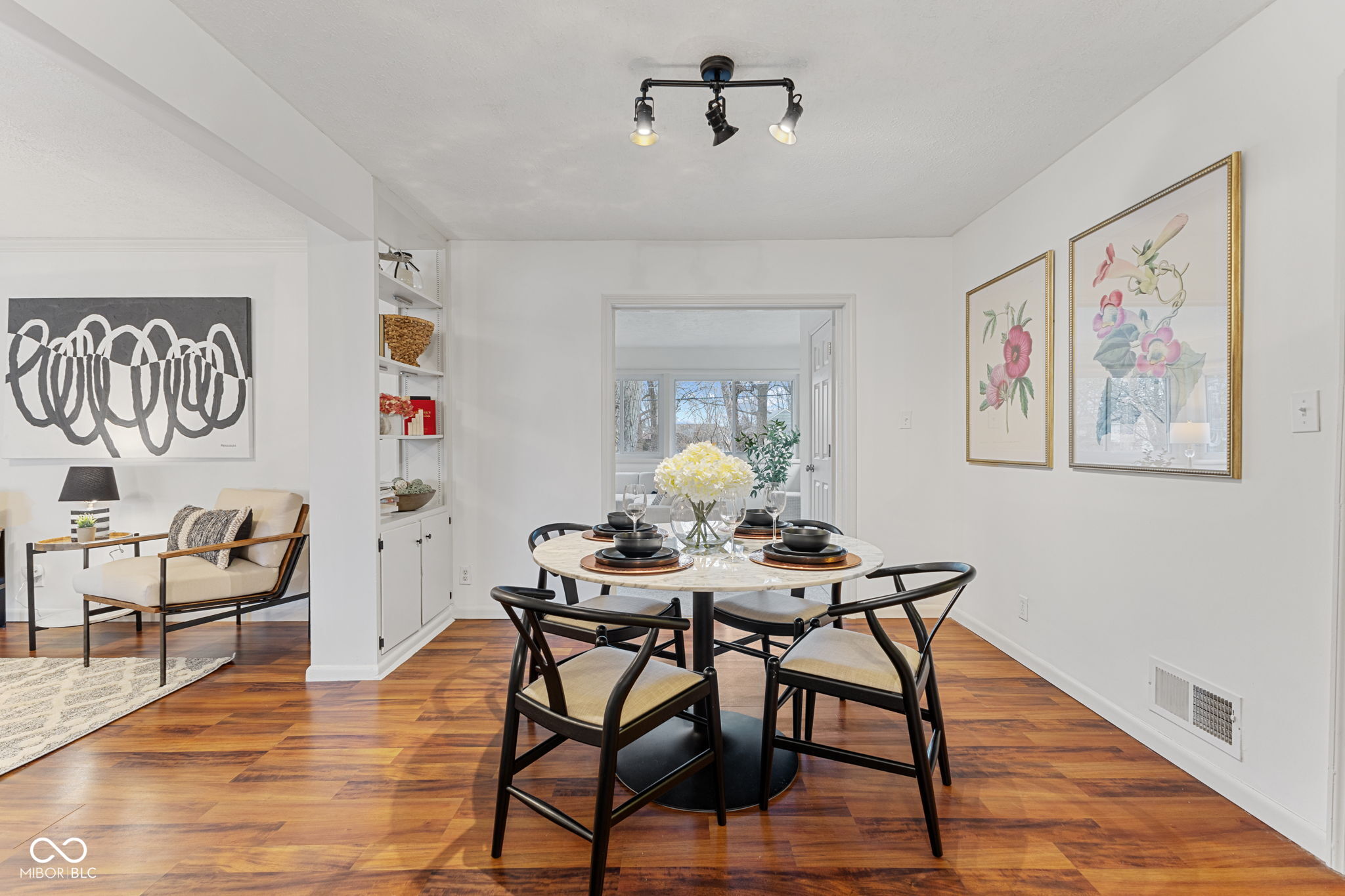 1403 Shawnee Road Indianapolis, IN 46260 - Photo 10 of 33