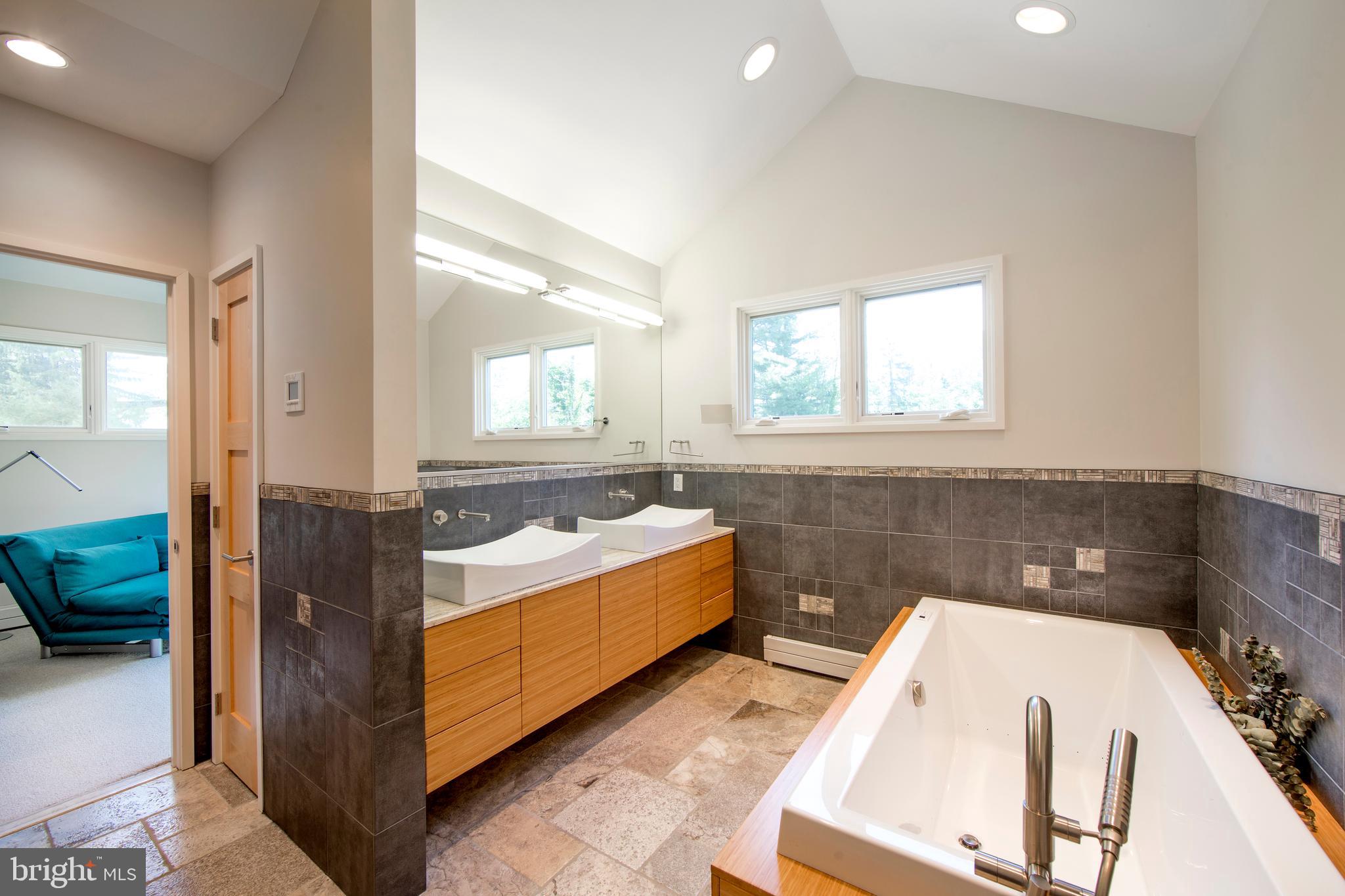 1318 North Spring Mill Road Villanova, PA 19085 - Photo 24 of 40 Master Bath w 2 Sinks & Soaking Air Jet Tub