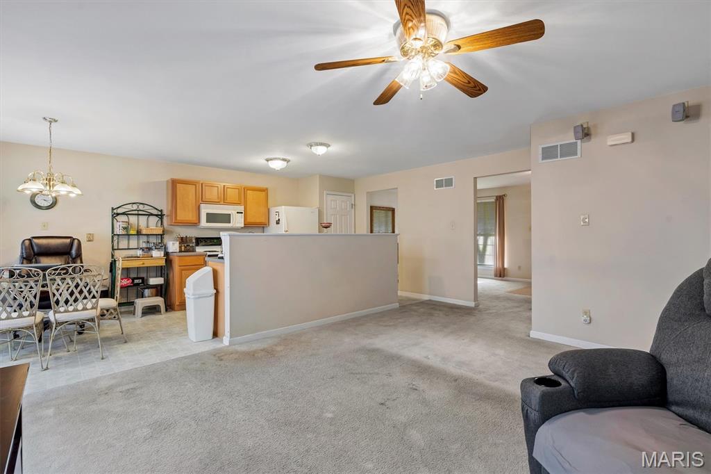 433 Summit Tree Court Fenton, MO 63026 - Photo 5 of 22