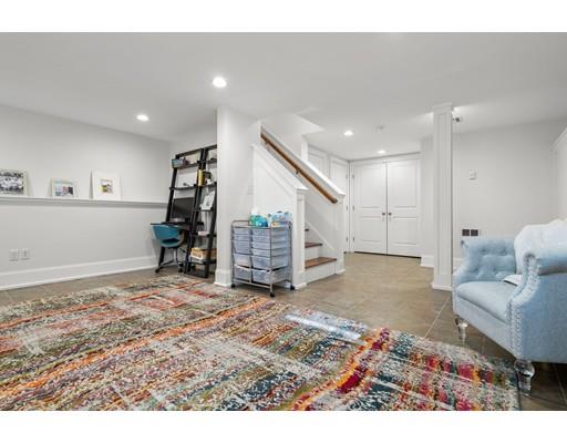 41 Pilgrim Road Marblehead, MA 01945 - Photo 24 of 30 a view of a livingroom with furniture and a rug
