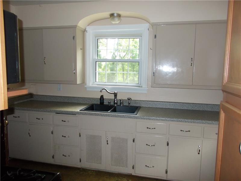 159 Crescent Hills Road Pittsburgh, PA 15235 - Photo 7 of 20 Gallery Image 7