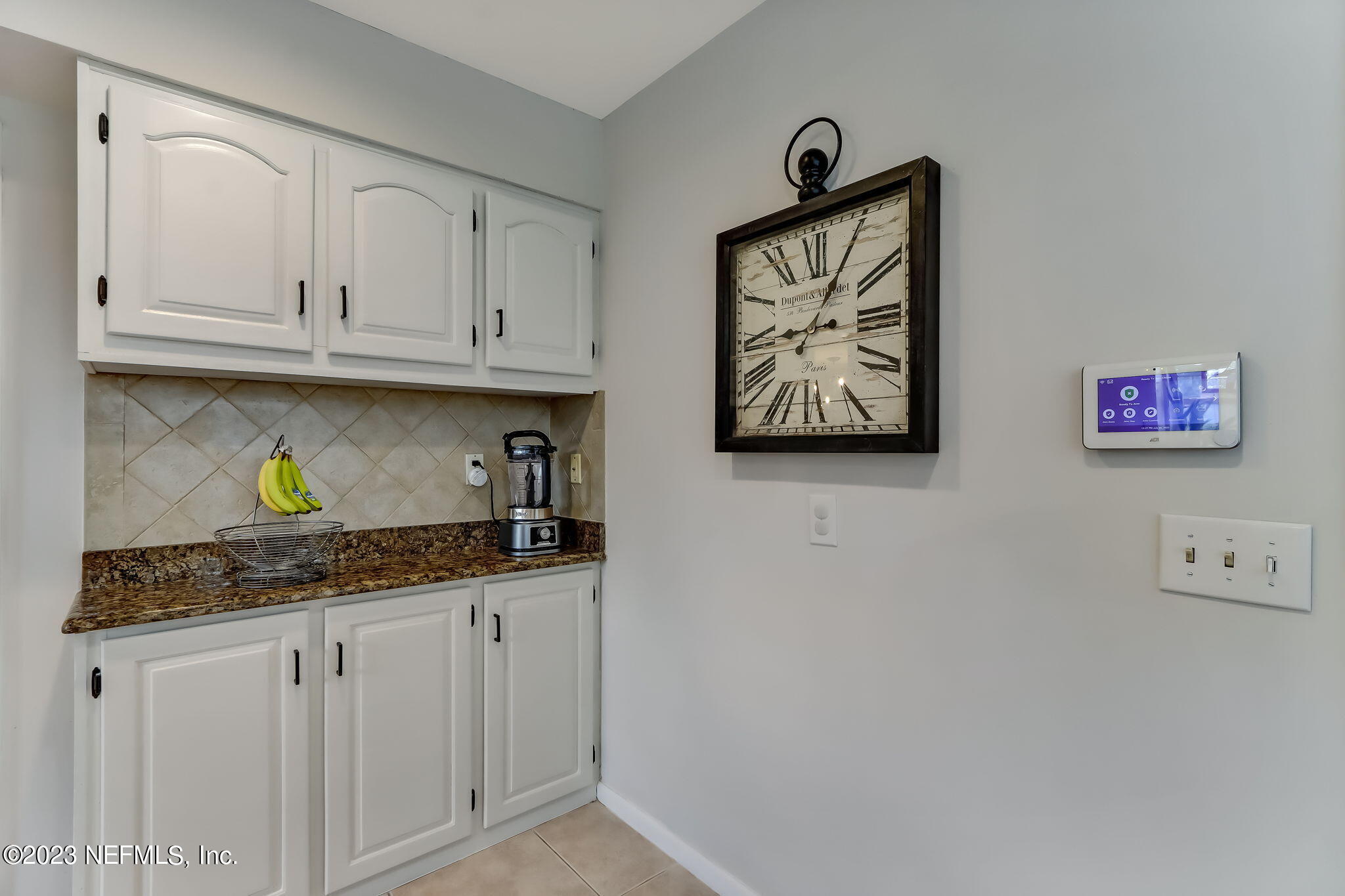 6849 Estrada Road Jacksonville, FL 32217 - Photo 11 of 47 22-web-or-mls-LR_6849_Estrada_Rd_AA-22