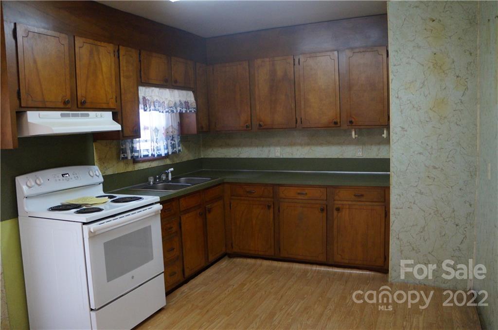 1608 South Post Road Shelby, NC 28152 - Photo 5 of 9 Gallery Image 5