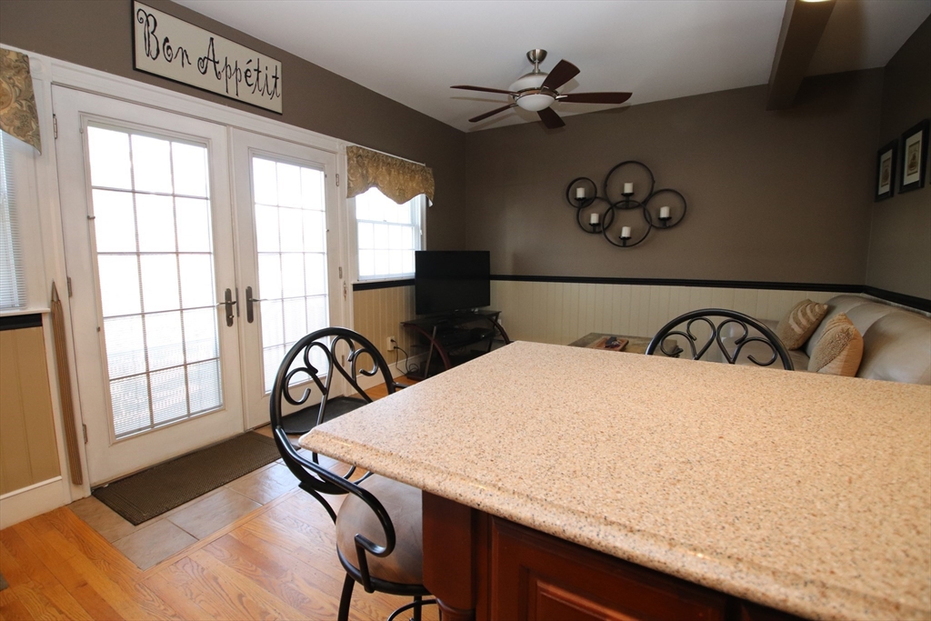 43 Taylor Street Saugus, MA 01906 - Photo 13 of 42