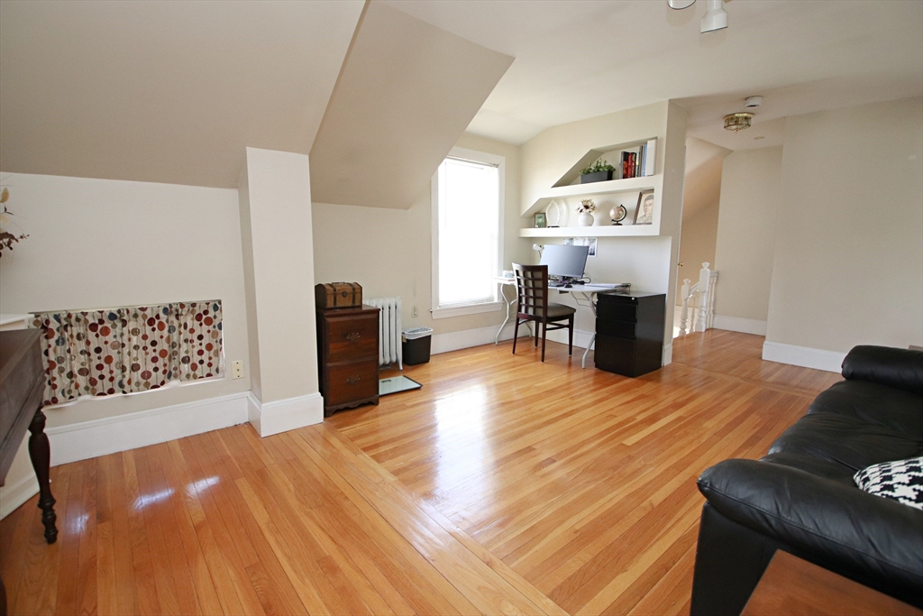 43 Taylor Street Saugus, MA 01906 - Photo 26 of 42