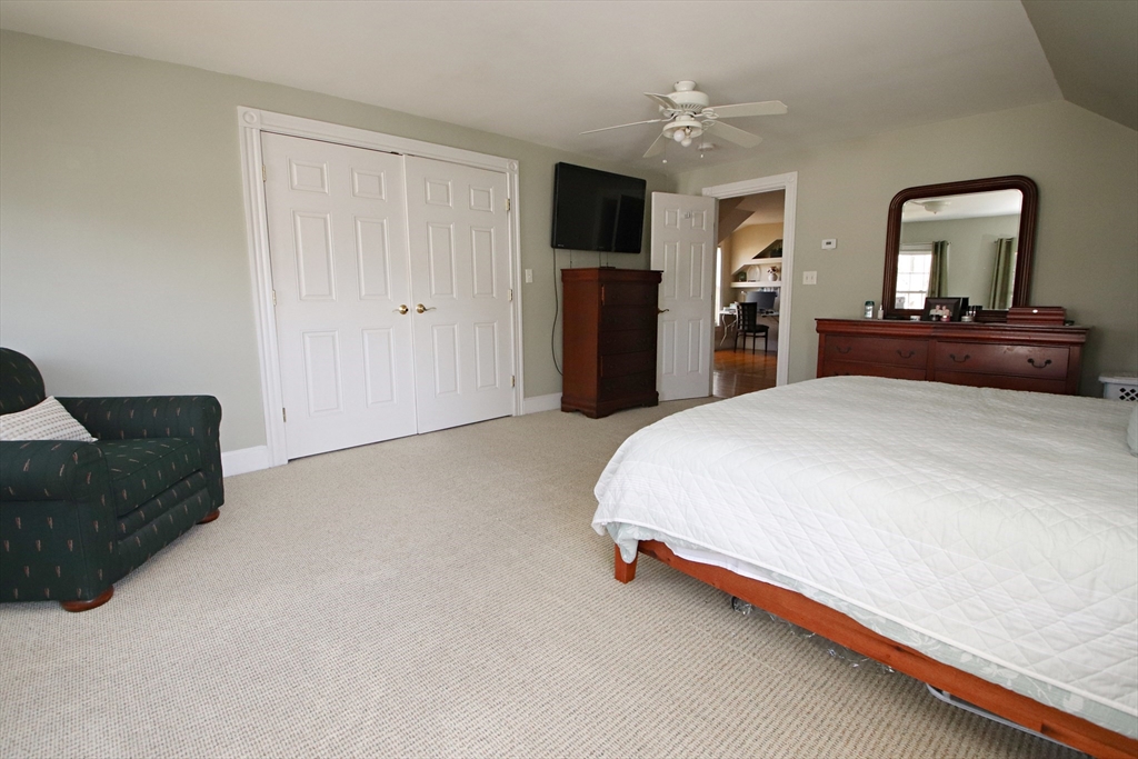 43 Taylor Street Saugus, MA 01906 - Photo 29 of 42