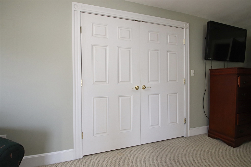 43 Taylor Street Saugus, MA 01906 - Photo 30 of 42