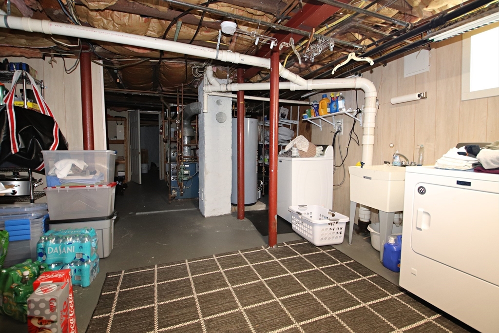 43 Taylor Street Saugus, MA 01906 - Photo 39 of 42