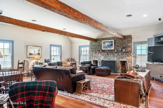 $1,500,000 | 17 Williams Lane, Easton, NY 12834