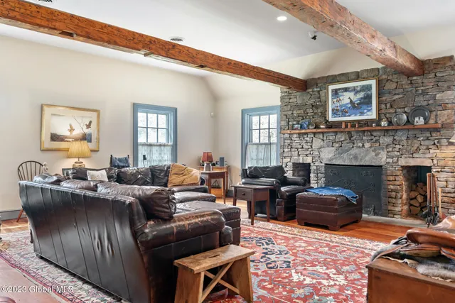 $1,500,000 | 17 Williams Lane, Easton, NY 12834