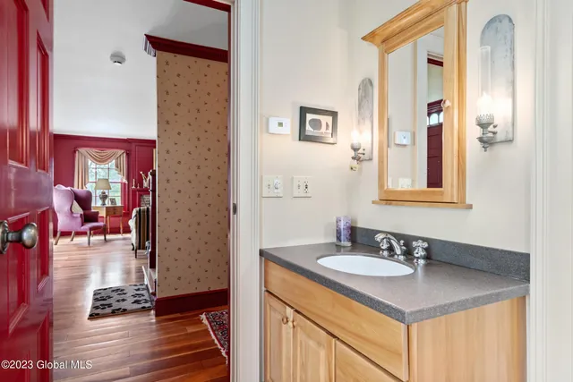 $1,500,000 | 17 Williams Lane, Easton, NY 12834