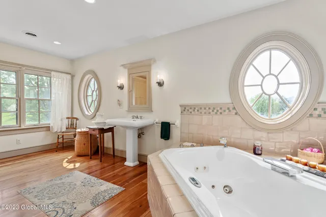 $1,500,000 | 17 Williams Lane, Easton, NY 12834