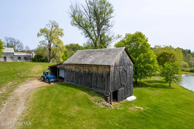 $1,500,000 | 17 Williams Lane, Easton, NY 12834