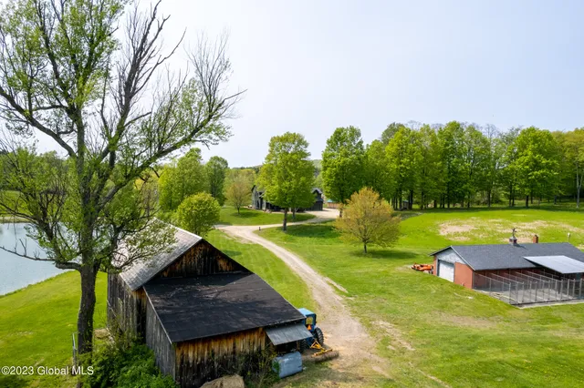 $1,500,000 | 17 Williams Lane, Easton, NY 12834