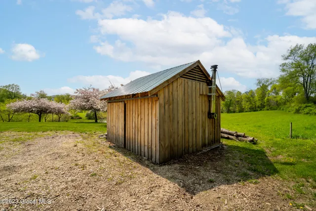 $1,500,000 | 17 Williams Lane, Easton, NY 12834