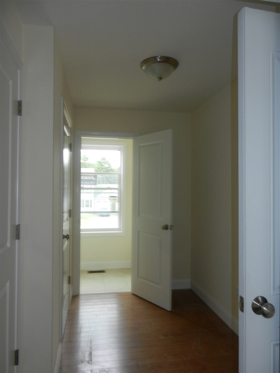 6 Sandybrook Drive, Unit 8 Raymond, NH 03077 - Photo 8 of 17 Gallery Image 8