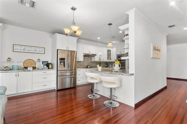 $825,950 | 16368 Southwest 43rd Terrace, Miami, FL 33185