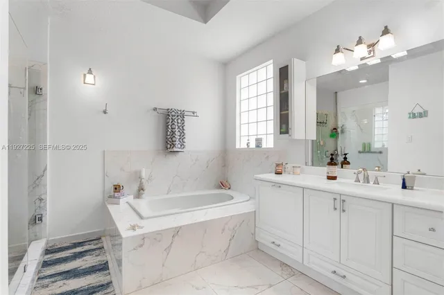 $785,000 | 16368 Southwest 43rd Terrace, Miami, FL 33185