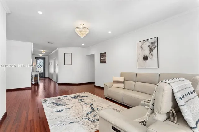 $785,000 | 16368 Southwest 43rd Terrace, Miami, FL 33185