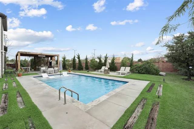 a view of a house with a garage