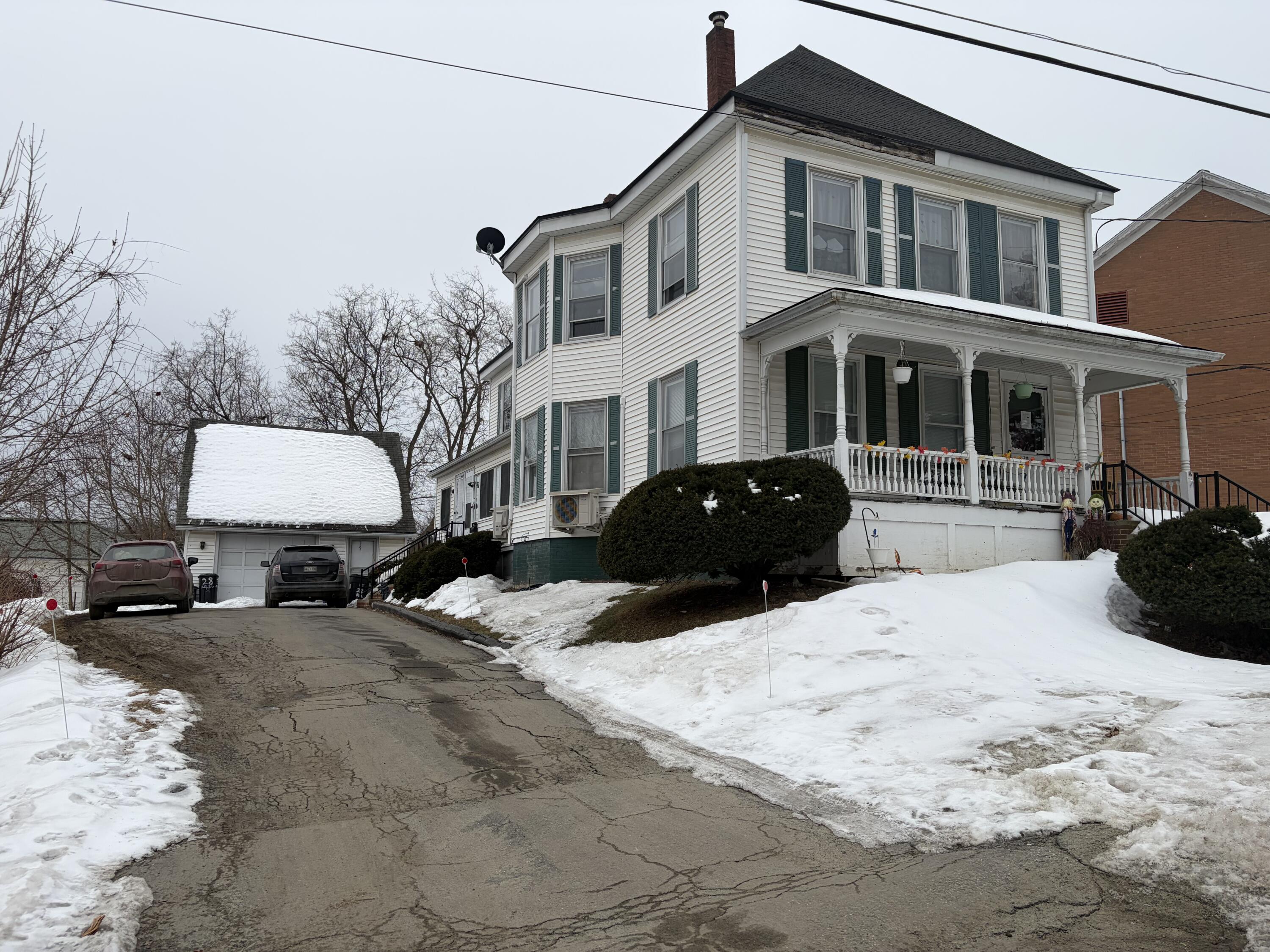 28 Kelsey Street Waterville, ME 04901 - Photo 1 of 42 IMG_0189