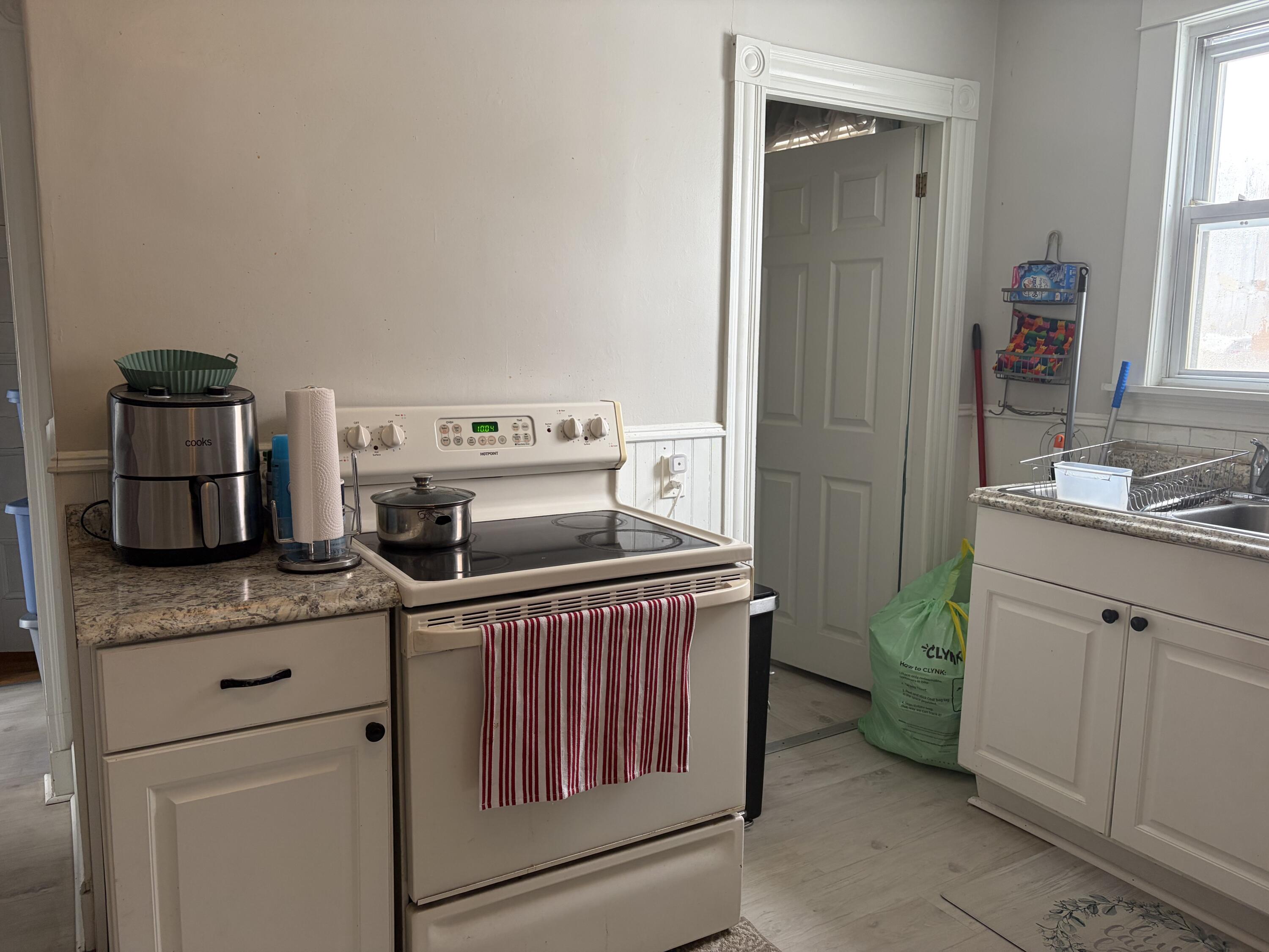 28 Kelsey Street Waterville, ME 04901 - Photo 5 of 42 Unit 1