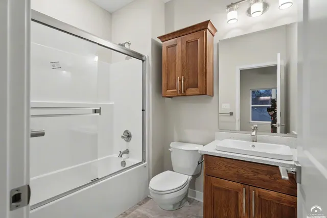 $378,900 | 1228 Walnut Street, Eudora, KS 66025