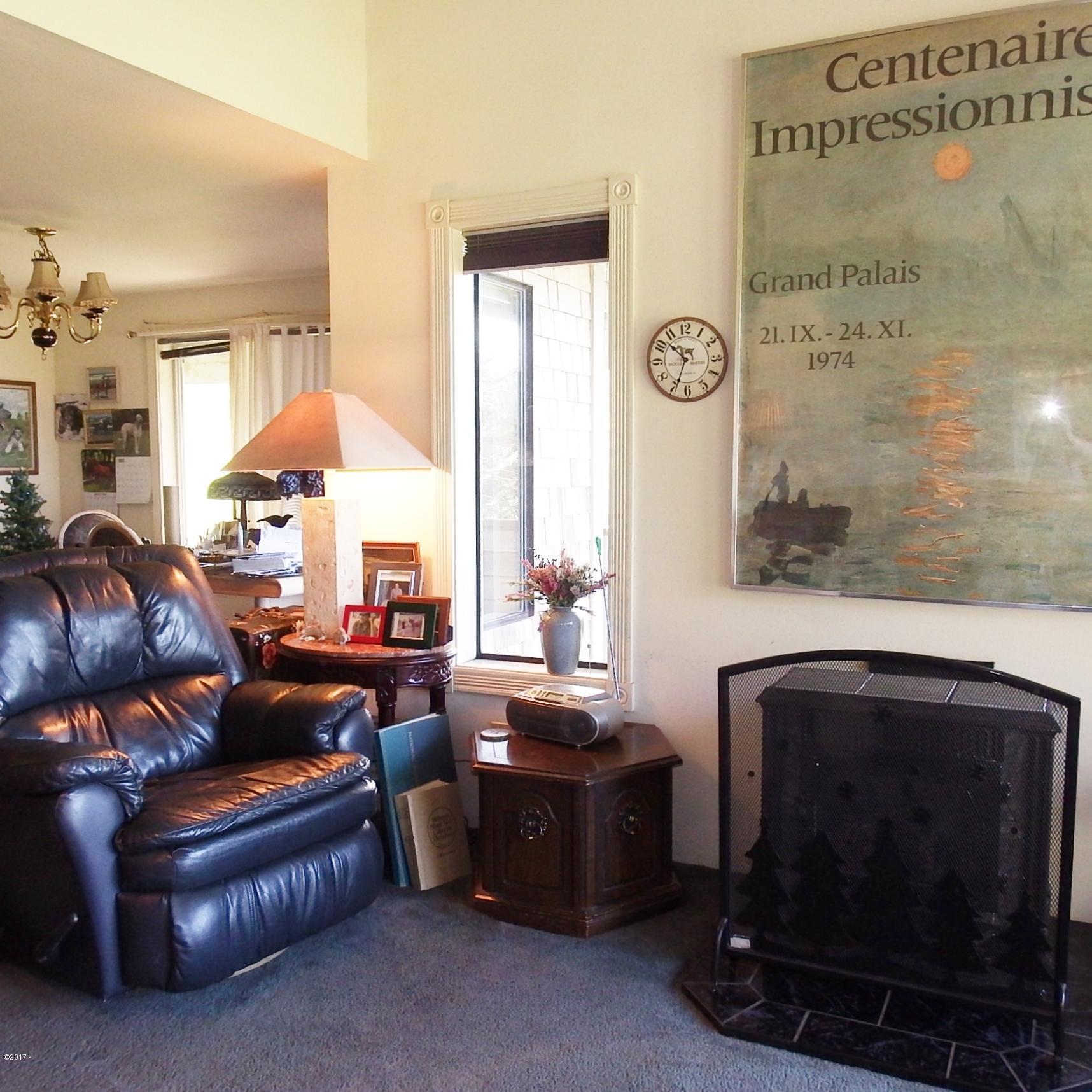 6205 Scherzinger Road Neskowin, OR 97149 - Photo 15 of 88 Living Room-Dining