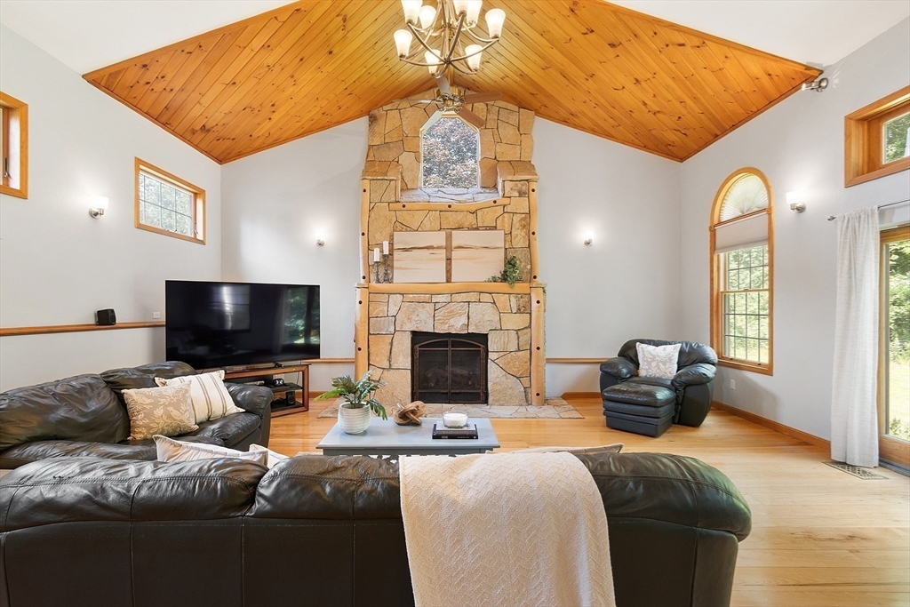 6 Trot Road Littleton, MA 01460 - Photo 5 of 31 Gallery Image 5