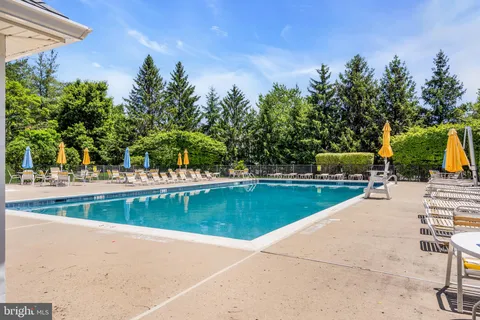 $625,000 | 272 Colt Street, Pennington, NJ 08534