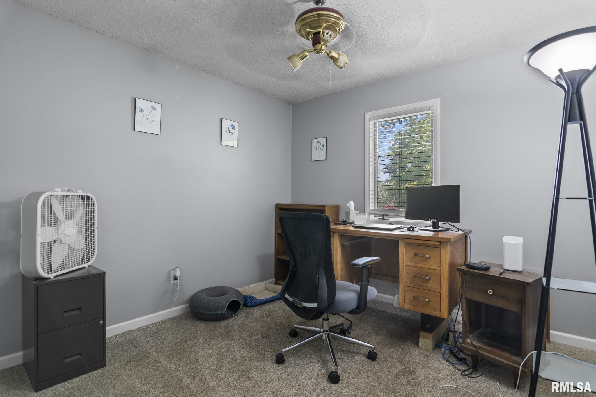 35 Roundtable Road Springfield, IL 62704 - Photo 8 of 22
