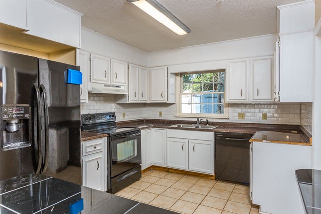 503 Marsh Circle St. Simons Island, GA 31522 - Photo 5 of 17