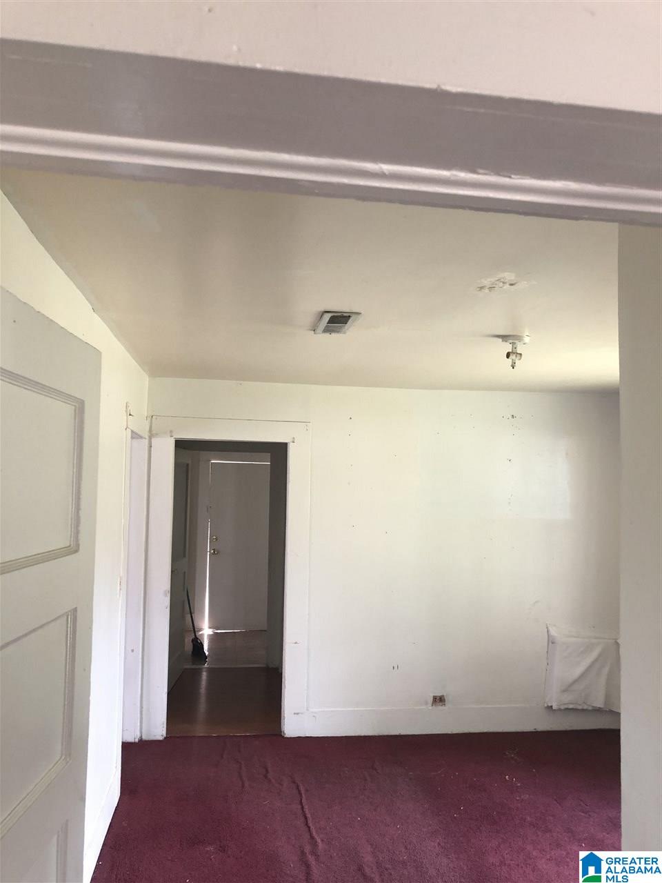 429 Goldwire Street Southwest Birmingham, AL 35211 - Photo 5 of 11