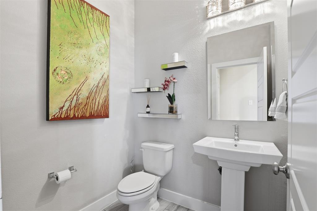 2903 Wingate Street Fort Worth, TX 76107 - Photo 15 of 30 Half Bath on 2nd Floor