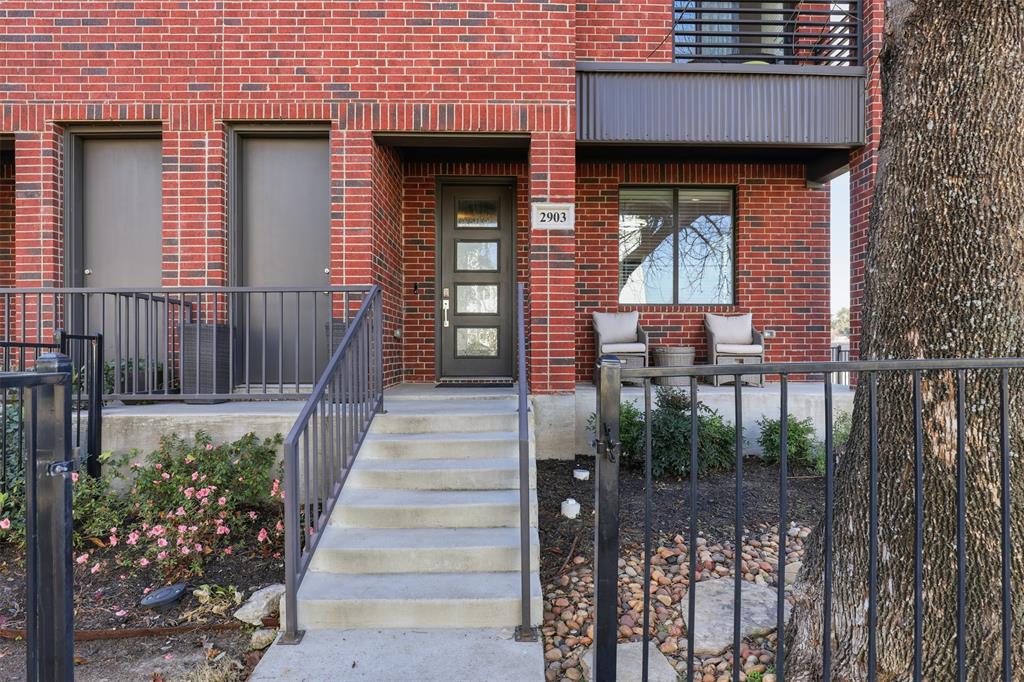 2903 Wingate Street Fort Worth, TX 76107 - Photo 3 of 30