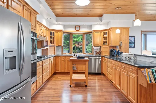 $1,924,999 | 536 East Shore Drive, Horicon, NY 12808