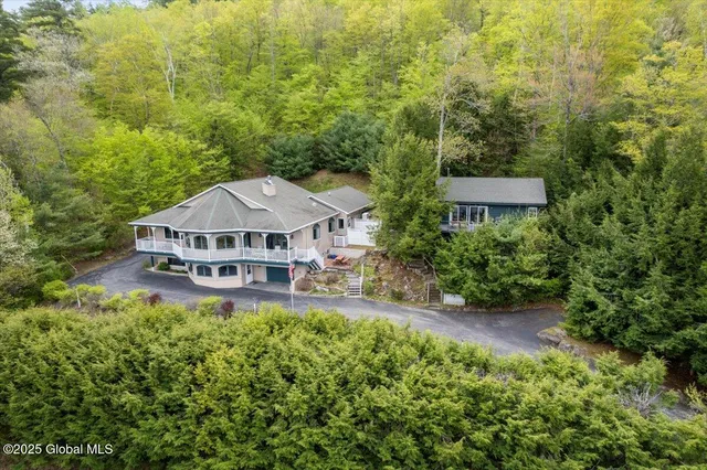 $1,924,999 | 536 East Shore Drive, Horicon, NY 12808