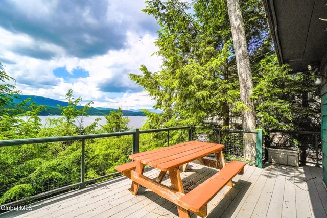 $1,924,999 | 536 East Shore Drive, Horicon, NY 12808