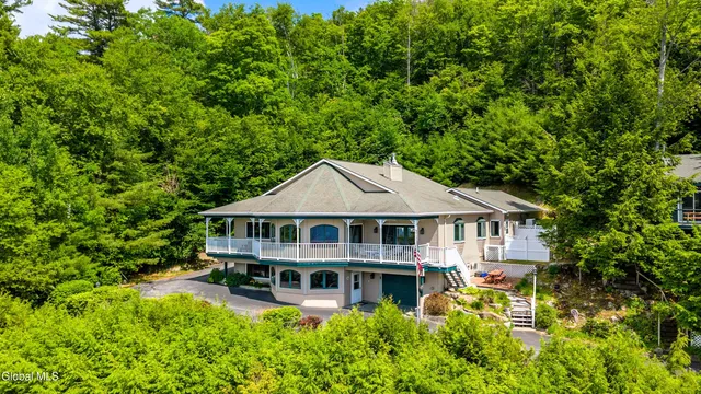 $1,924,999 | 536 East Shore Drive, Horicon, NY 12808