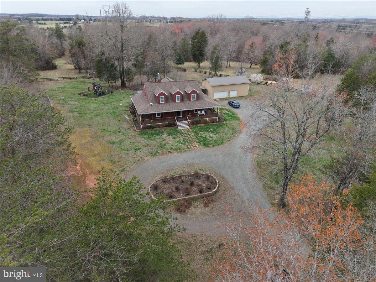 Cape Cod on 25 acres in Fauquier County