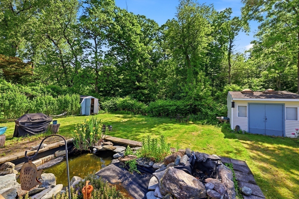 29 Hudson Street Springfield, MA 01118 - Photo 31 of 32