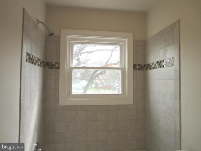 14954 Alaska Road Woodbridge, VA 22191 - Photo 17 of 25 Bath