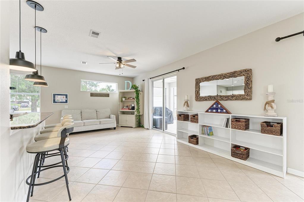 6123 Blue Runner Court Lakewood Ranch, FL 34202 - Photo 12 of 54