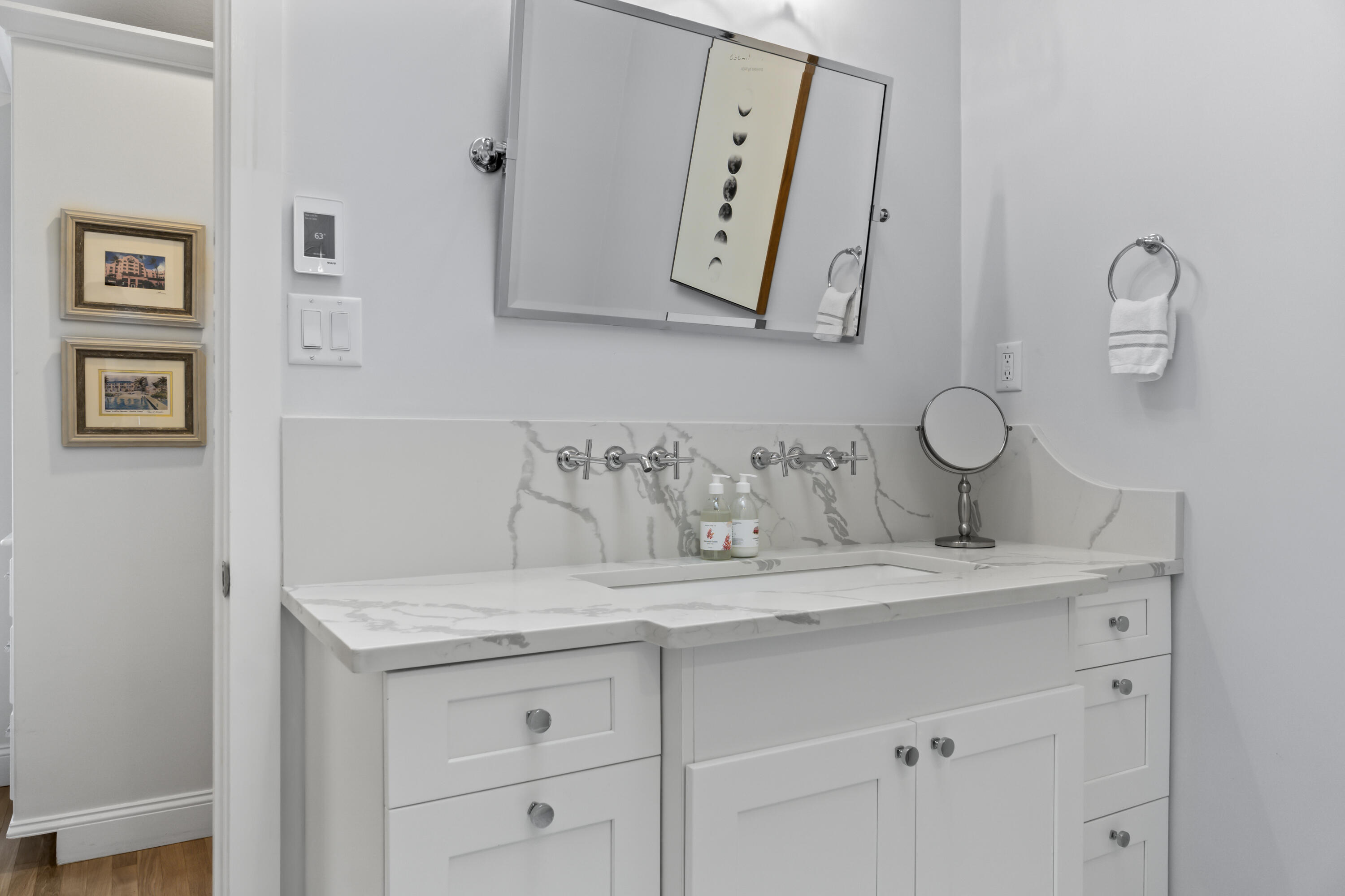 510 Shore Road Cape Neddick, ME 03902 - Photo 31 of 57 Primary Bathroom