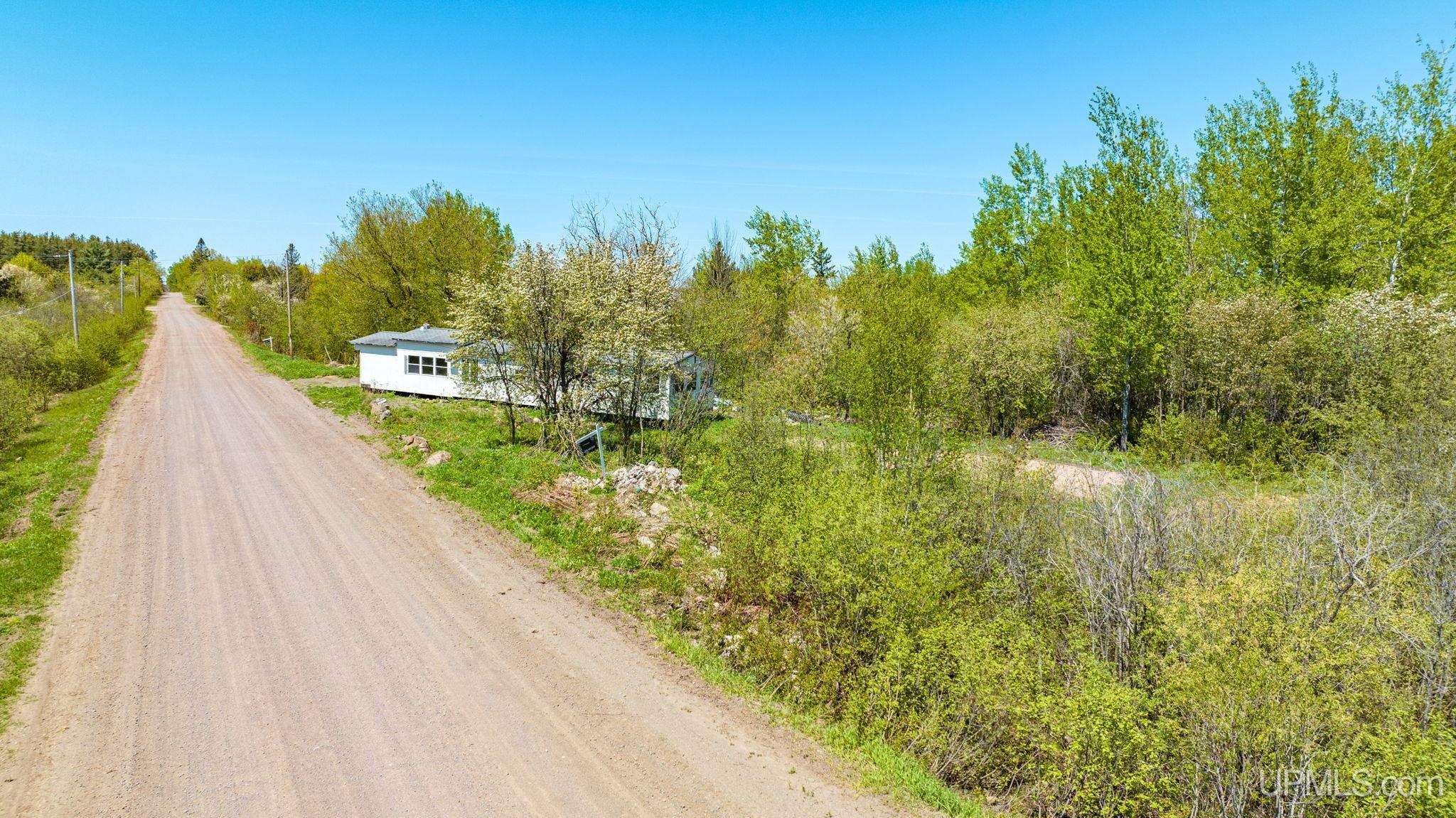 1 B Franklin Tram Road Hancock, MI 49930 - Photo 5 of 14