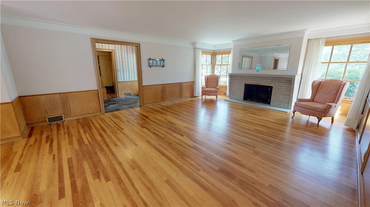 4892 Countryside Road Lyndhurst, OH 44124 - Photo 4 of 24