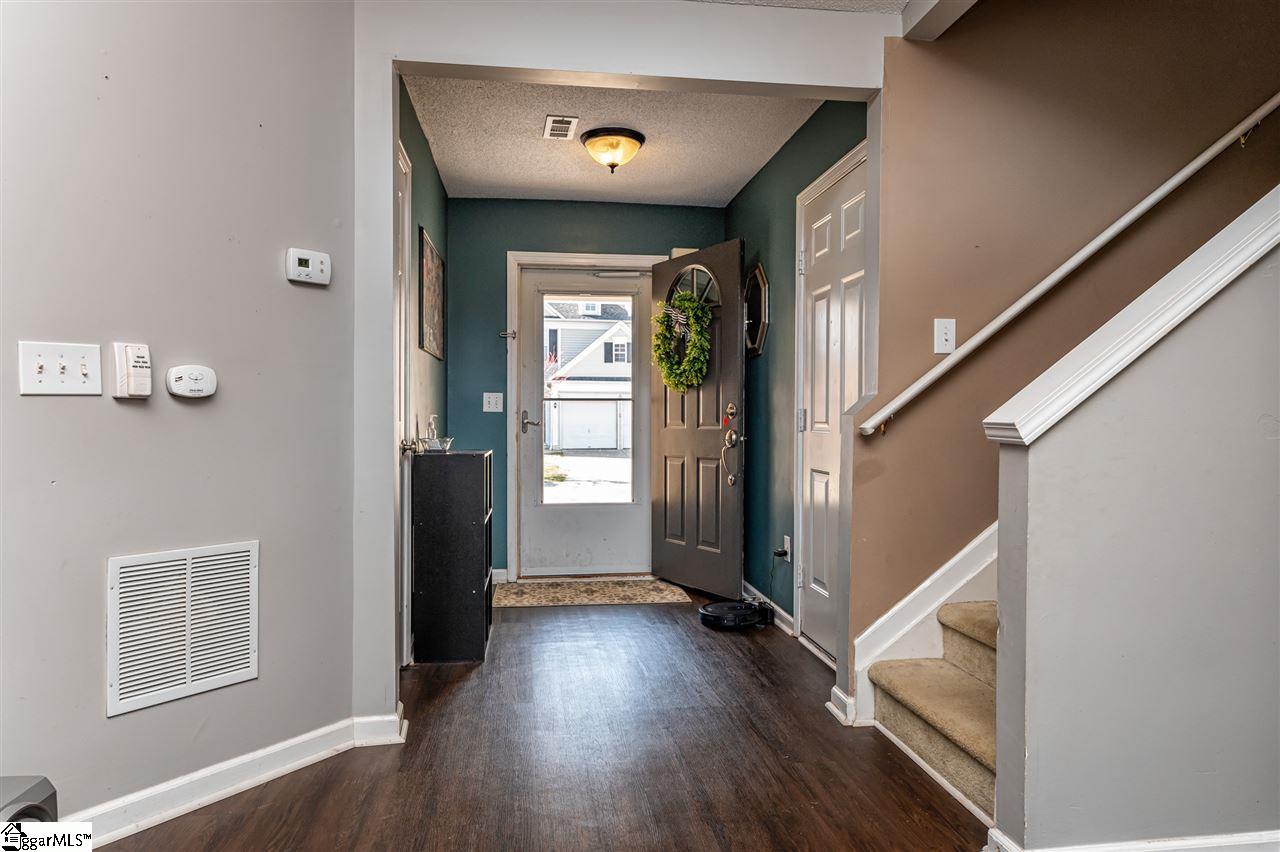 9 Brunner Court Greer, SC 29650 - Photo 12 of 34 Gallery Image 12